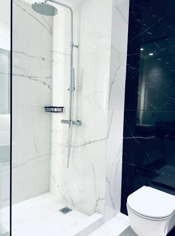 Stylish Central Superior Bedroom In Kolonaki Athena Bagian luar foto