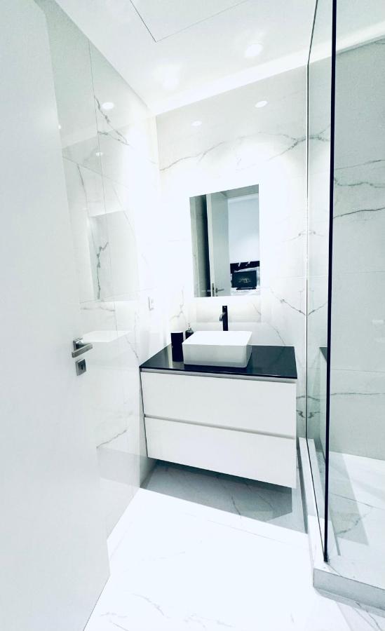 Stylish Central Superior Bedroom In Kolonaki Athena Bagian luar foto